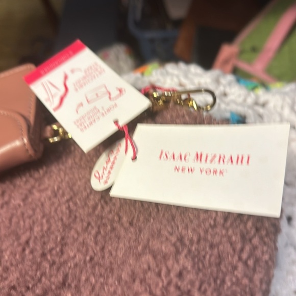 ISAAC MIZRAIHI New York, new with tags celebrate cozy days detachable Crossbody. - Picture 11 of 14